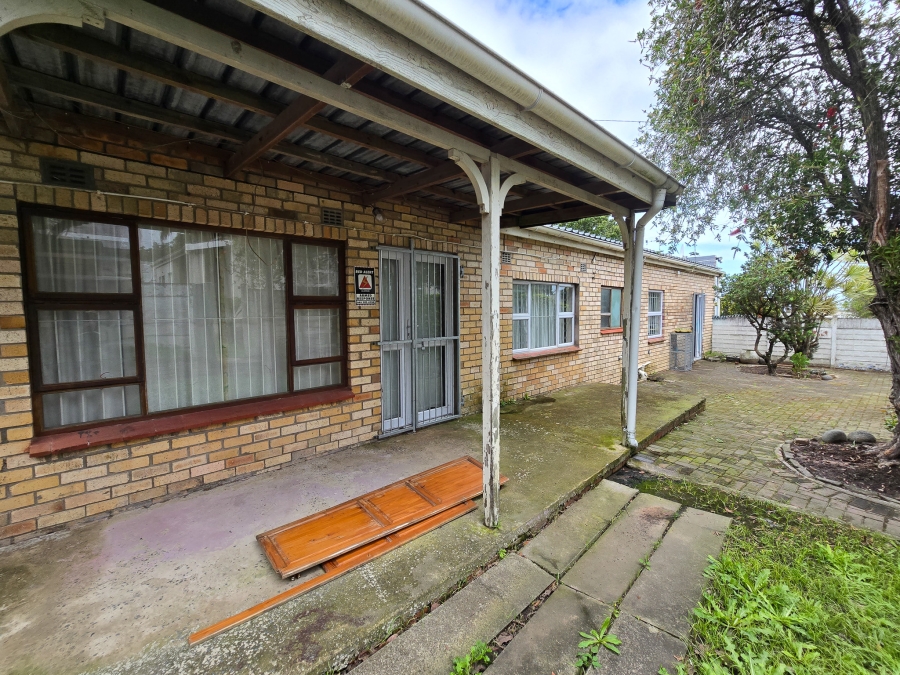 3 Bedroom Property for Sale in Cambridge Eastern Cape